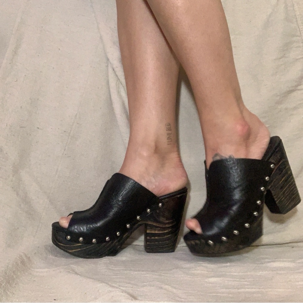 SOLD Kork-Ease Deanna Black Studded Women's Clogs sz. 7